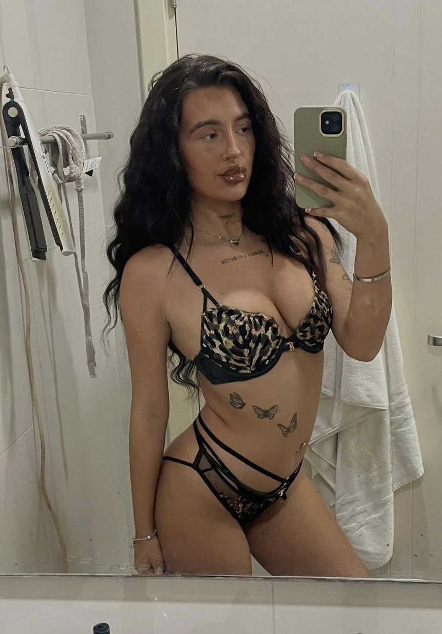 Hi babe! I’m Maya, your Elite British UK Babe! I’m a Fun outgoing young 20 Year old! fun and playful, talkative and full of energy and definitely have a naughty side! I like to explore , very spontan Hi babe! I’m Maya, your Elite British UK Babe! I’m a Fun outgoing young 20 Year old! fun and playful, talkative and full of energy and definitely have a naughty side! I like to explore , very spontan