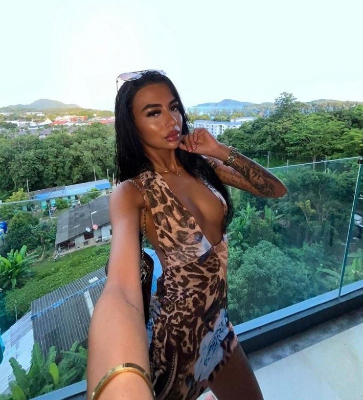 Hi babe! I’m Maya, your Elite British UK Babe! I’m a Fun outgoing young 20 Year old! fun and playful, talkative and full of energy and definitely have a naughty side! I like to explore , very spontan Hi babe! I’m Maya, your Elite British UK Babe! I’m a Fun outgoing young 20 Year old! fun and playful, talkative and full of energy and definitely have a naughty side! I like to explore , very spontan