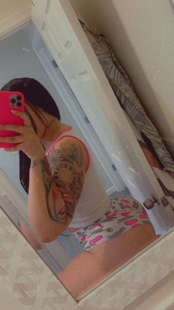 Colombian Girl Available💦🍒 Colombian Girl Available💦🍒