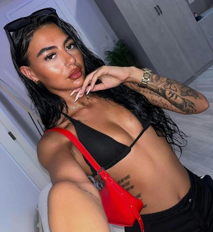 Hi babe! I’m Maya, your Elite British UK Babe! I’m a Fun outgoing young 20 Year old! fun and playful, talkative and full of energy and definitely have a naughty side! I like to explore , very spontan Hi babe! I’m Maya, your Elite British UK Babe! I’m a Fun outgoing young 20 Year old! fun and playful, talkative and full of energy and definitely have a naughty side! I like to explore , very spontan