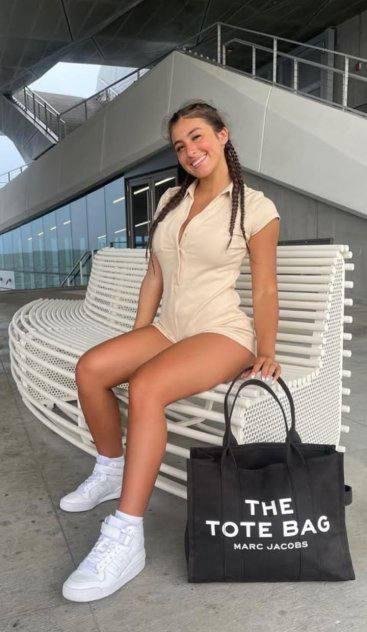 Herase estoy lista disponible para ti baby solo llamame si quieres Herase estoy lista disponible para ti baby solo llamame si quieres