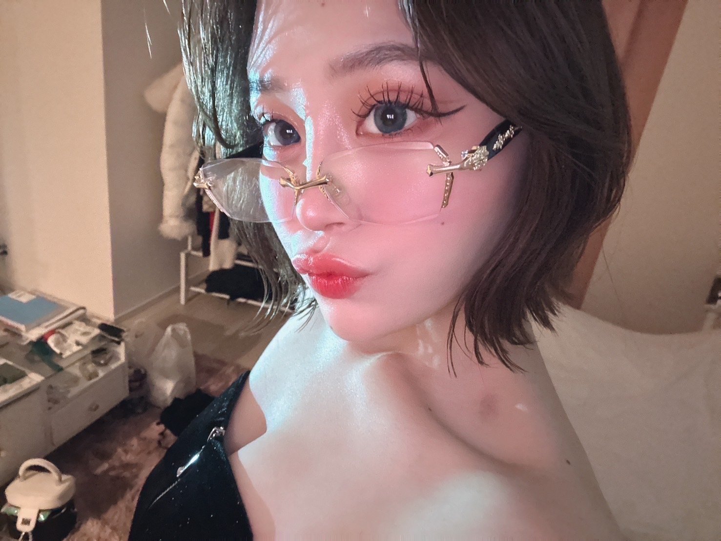 My name Saku from japan🇯🇵 and I'm here for the first time. I want to give you guys a special experience😜 My name Saku from japan🇯🇵 and I'm here for the first time. I want to give you guys a special experience😜