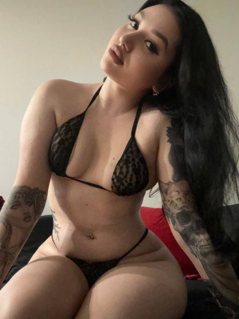 The prettiest girl in town, sexy, open-minded, ready to please you The prettiest girl in town, sexy, open-minded, ready to please you