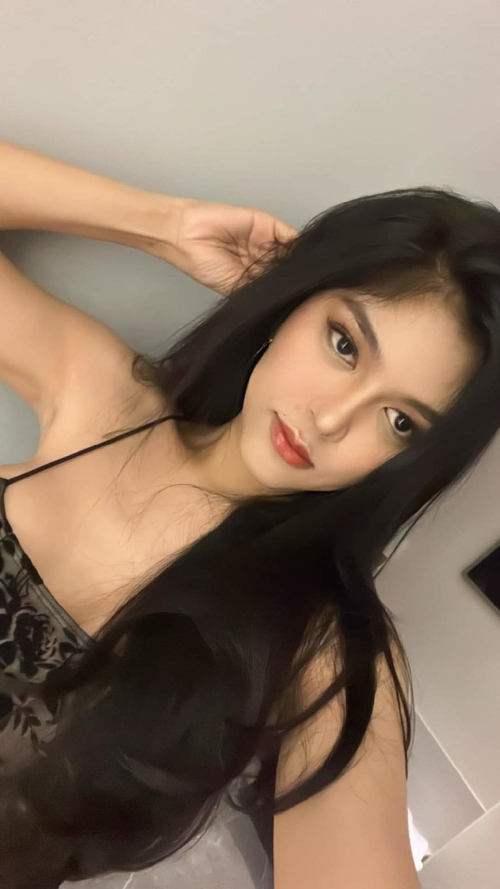 Hello Gentlemen I am Caroline. ๐ธ 24 yrs old, flight attendant/ model/ famous artist in Ukraine. Hello Gentlemen I am Caroline. ๐ธ 24 yrs old, flight attendant/ model/ famous artist in Ukraine.