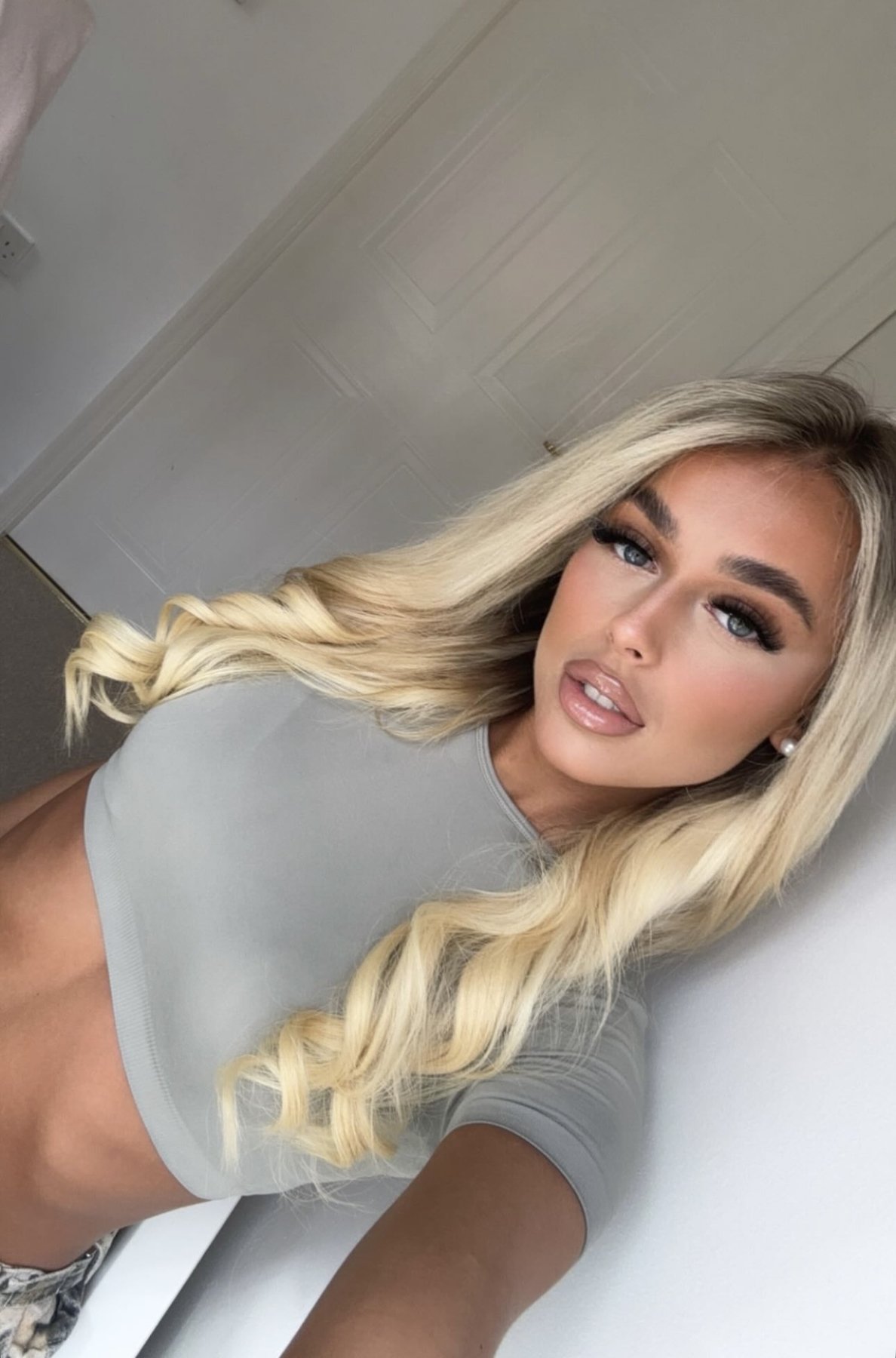 Exclusive British Escort & Courtesan 🇬🇧 Exclusive British Escort & Courtesan 🇬🇧