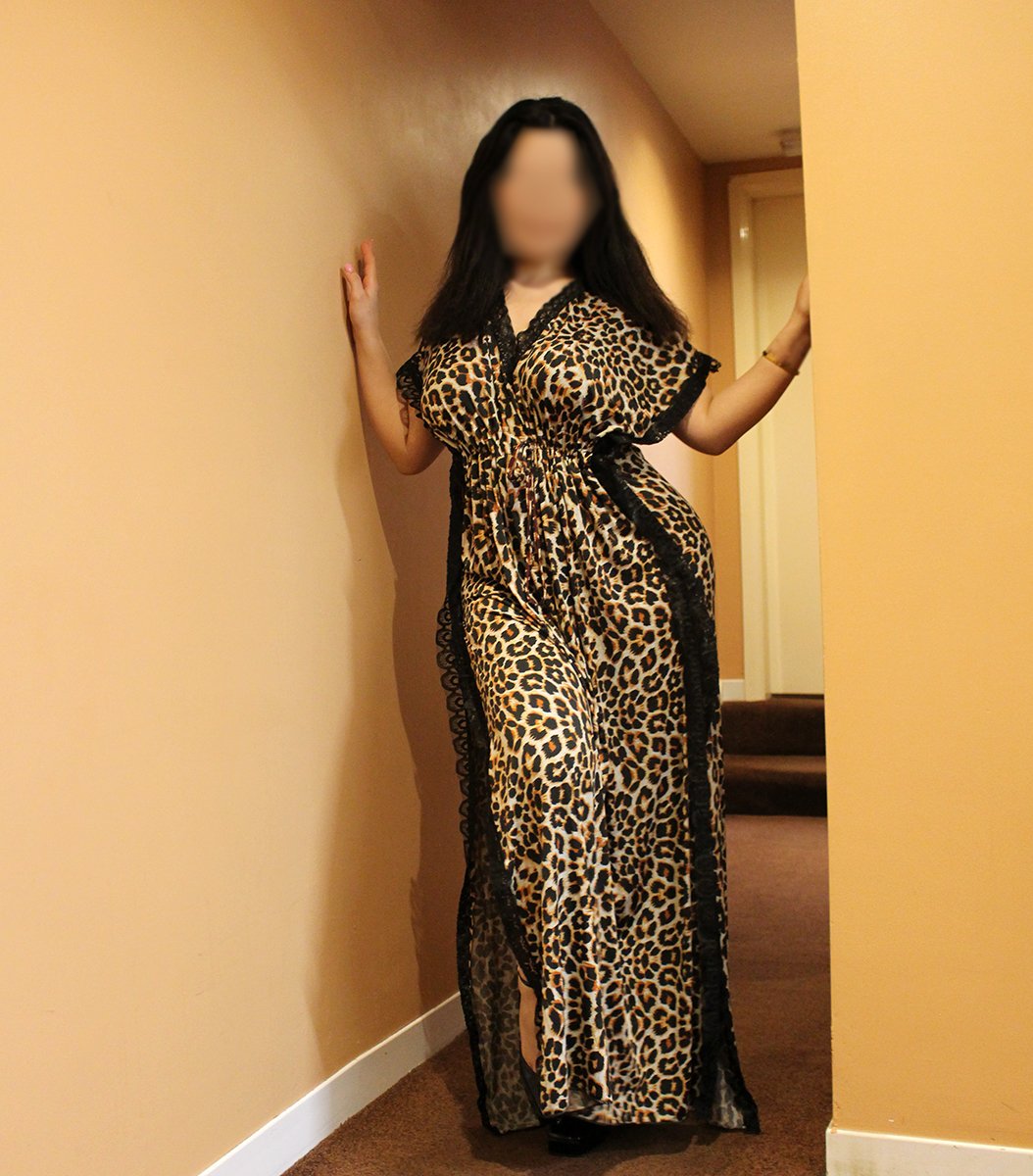 Probably one of the most exotic ladies which you could hope to meet, Lulu is a pretty lady from the Middle East who is just waiting to belly dance into your life. Blessed with lovely brown eyes and pl Probably one of the most exotic ladies which you could hope to meet, Lulu is a pretty lady from the Middle East who is just waiting to belly dance into your life. Blessed with lovely brown eyes and pl
