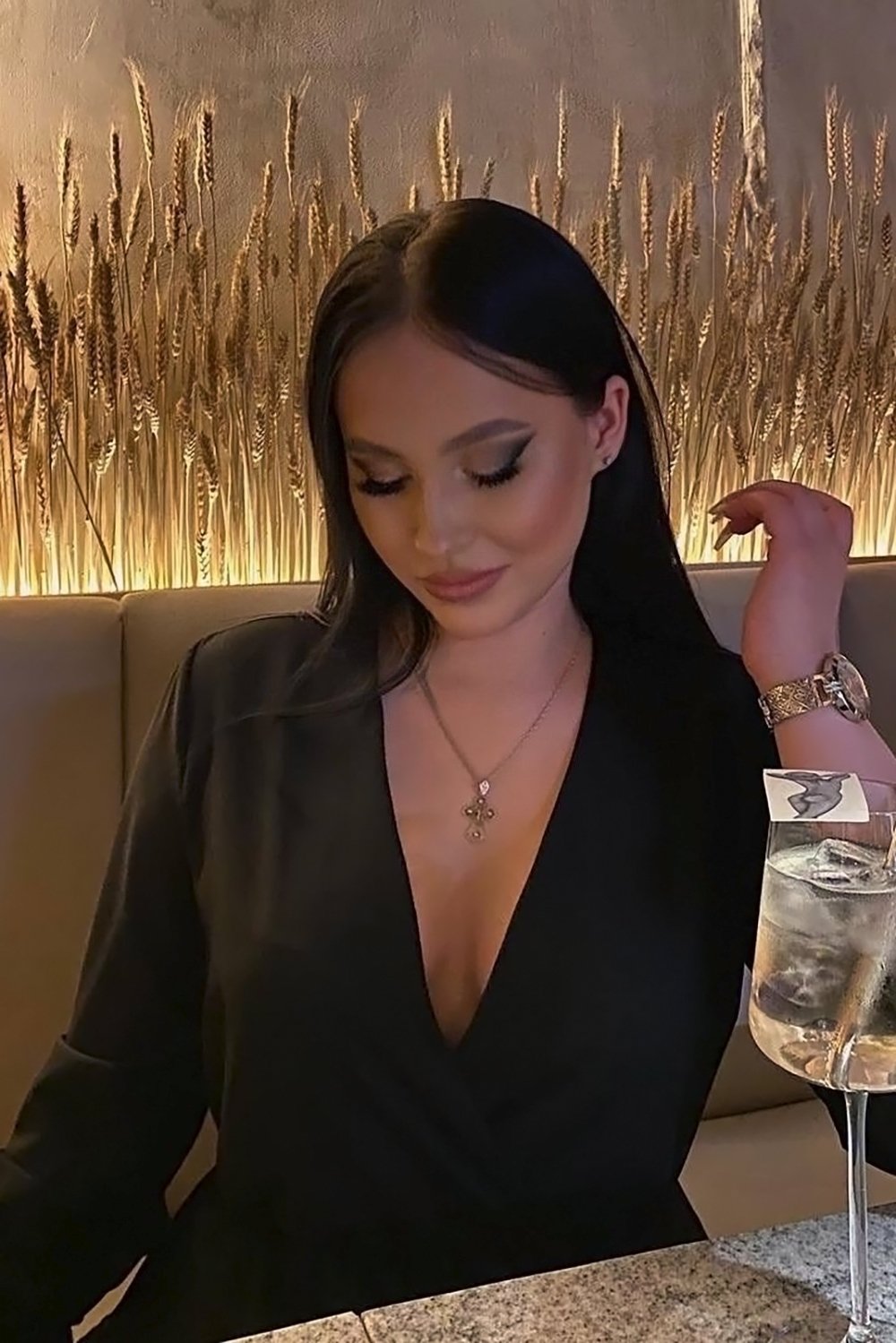 Hello Dear, I'm Daniella. I'm a luxury MILF, welcoming with a beautiful body full of defined curves, I have sexy lips and a unique beauty that will thrill you! I can provide you a wonderful sex, fuck Hello Dear, I'm Daniella. I'm a luxury MILF, welcoming with a beautiful body full of defined curves, I have sexy lips and a unique beauty that will thrill you! I can provide you a wonderful sex, fuck