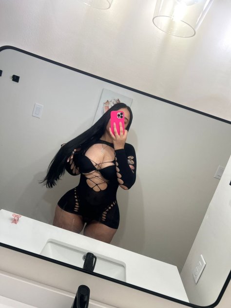 Colombian Girl Available💦🍒 Colombian Girl Available💦🍒