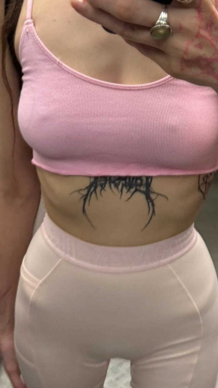 Hello dear, my name is Lily I’m sweet young girl with perfect fit body soft skin and always perfect smell Hello dear, my name is Lily I’m sweet young girl with perfect fit body soft skin and always perfect smell
