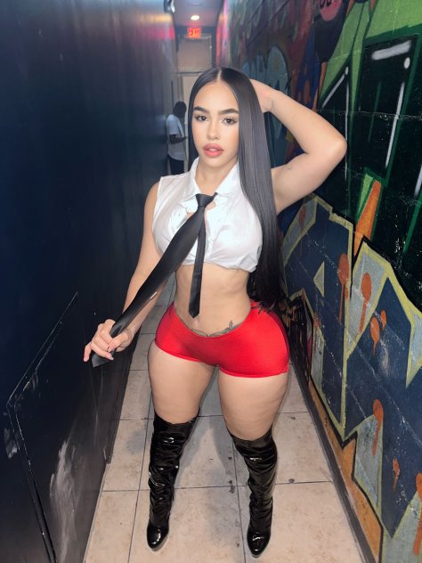 Hi my loves! New sexy, naughty and charming mama available Hi my loves! New sexy, naughty and charming mama available