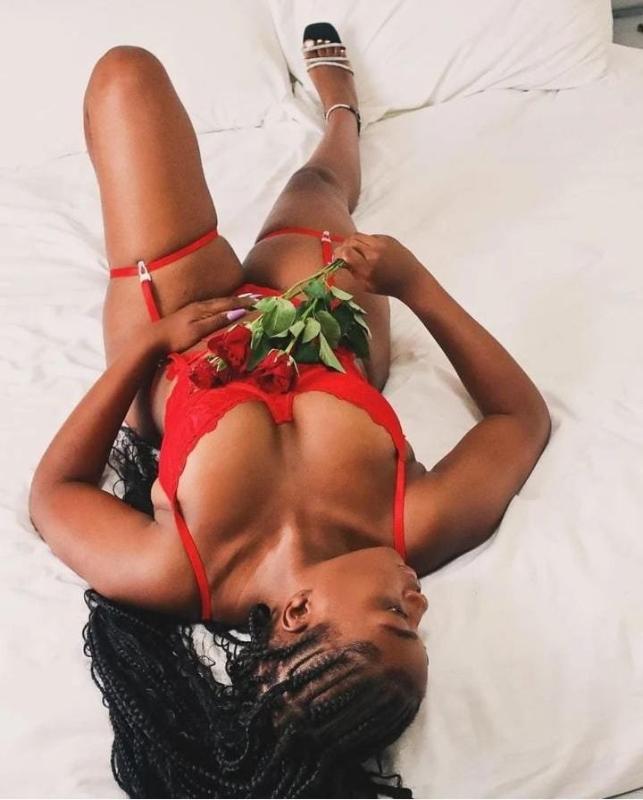 Hi Sweetheart here comes African girl hot ,🔥 horny and very wet ready waiting for that cock to slide in. Our pleasure is my excitement..
Did you ever wonder how deepthroat feels like?
Trust me you got