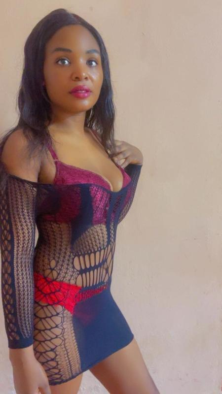 I am Jullie super hot Zambian sexy girl living in Thoraipakkam in Chennai City.