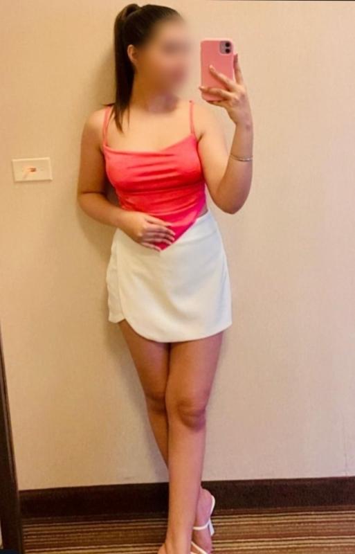 Hello Honey,
I like sex and I want to enjoying with you, I'm going to give you rich moments of pleasure.walk every corner of my warm skin.i am eager to offer you unforgettable moments of pleasure.
I'm