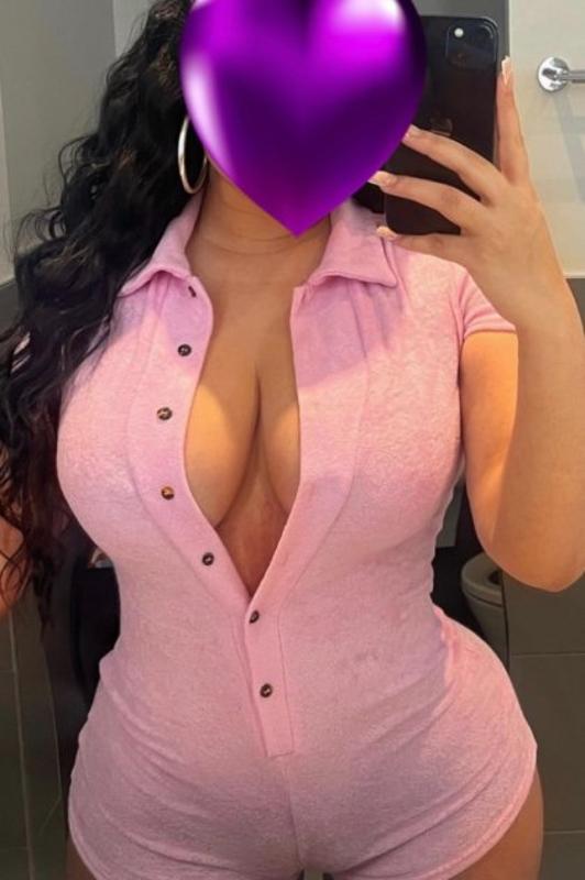 HOT SEXY MIA