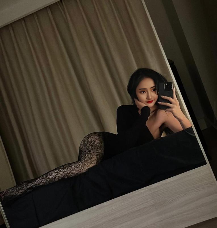 My dear let’s create something truly special together! 💦👅 Feel free to message me on my whatsapp.