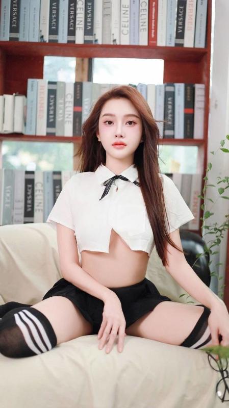 Hello!
My name is LUCCI From Vietnam