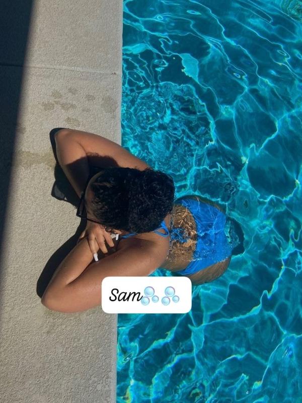 Hi loves.. Here's is sam....Ready to meet with you guys.. A lady with sweet juicy pussy and curvy ass.. Here in India .. I do travel✈️️
💅I am a high-class companion with , good taste and a pleasant pe