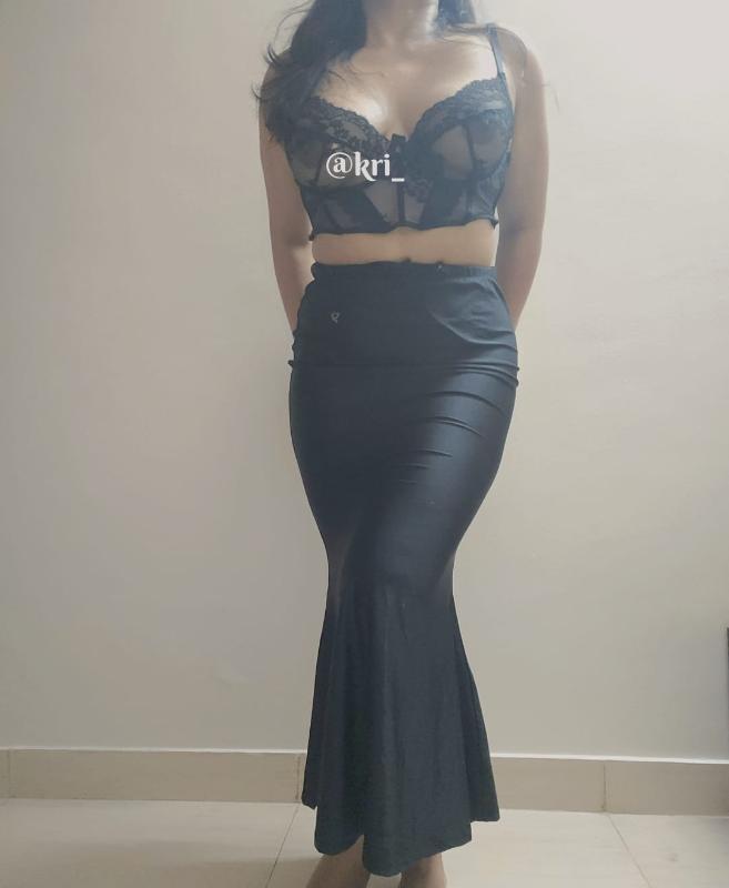 Available to meet for few days(outcall in hotel only). I will not be sharing face pics. Once you have a hotel booking, I can do a normal video call.
