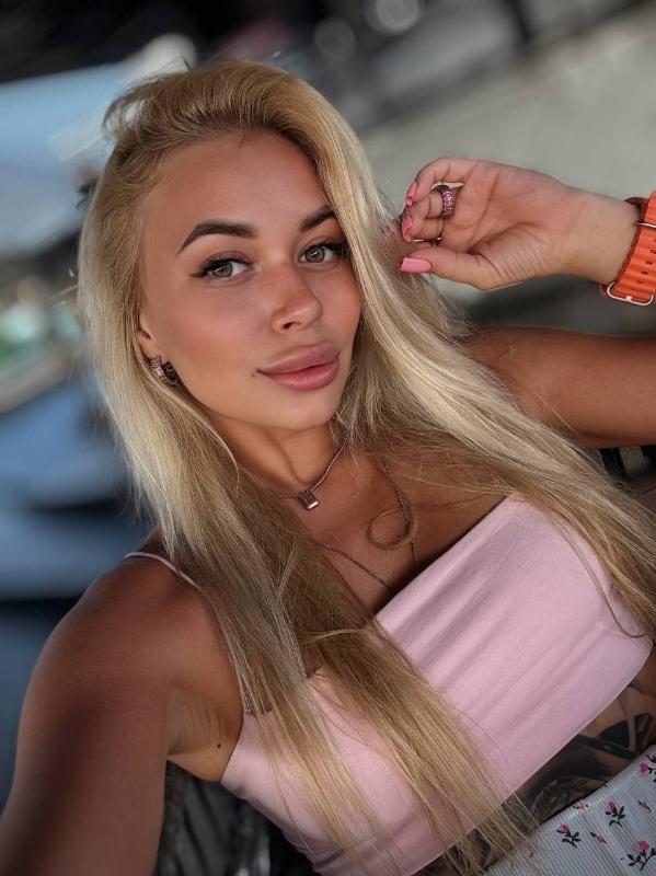 Hey my nice gentleman, pls read to get close to me and our date. I am Zlata, blonde girl from Ukraine 
goddess with cute face and statuesque figure. These warm locks and innocent eyes are enough to se