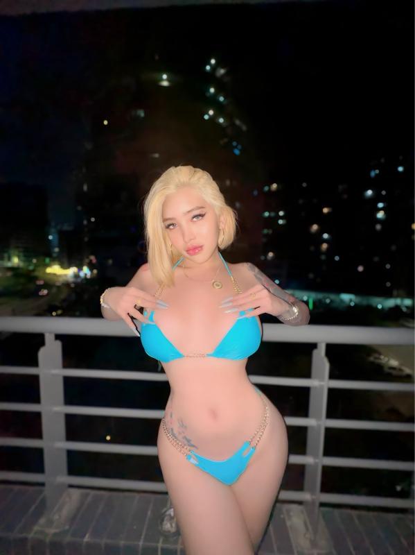 Konbanwa 🌹Im Kaori your Japanese/Russian tattooed girl in your town 🔥