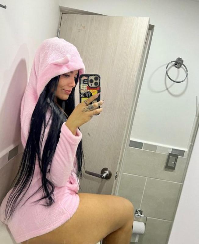 I’m available for both incall and outcall service and FaceTime show