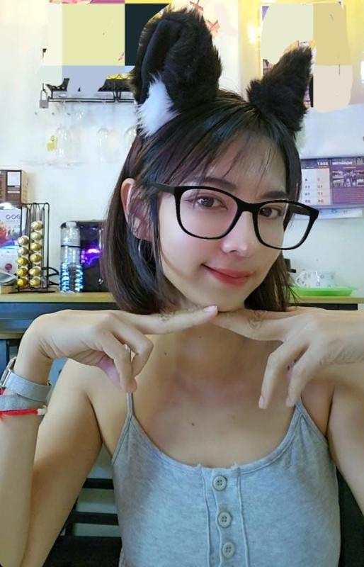 Hi, I’m Charm, a petite and naturally charming 28-year-old. 165 cm Slim, sweet, and full of warmth, I provide a genuine girlfriend-like experience—caring, attentive, and easygoing. Whether it’s explor