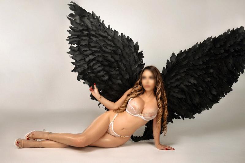 Playboy Blonde Barbie coming to Ahmedabad – March 20 -21