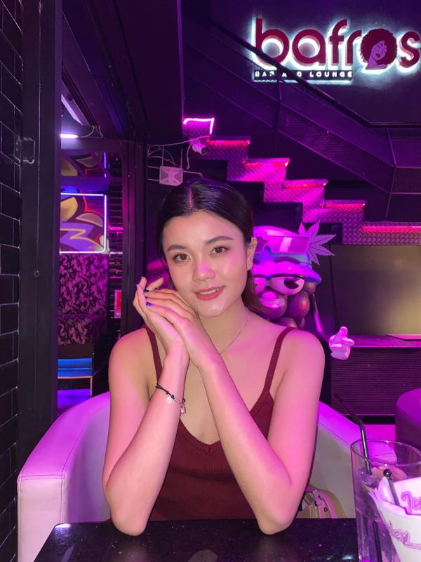 Hello 
Call me Sugar ,not sweet but young and wild and free
I'm new here to make you happy.😘😘
See you soon