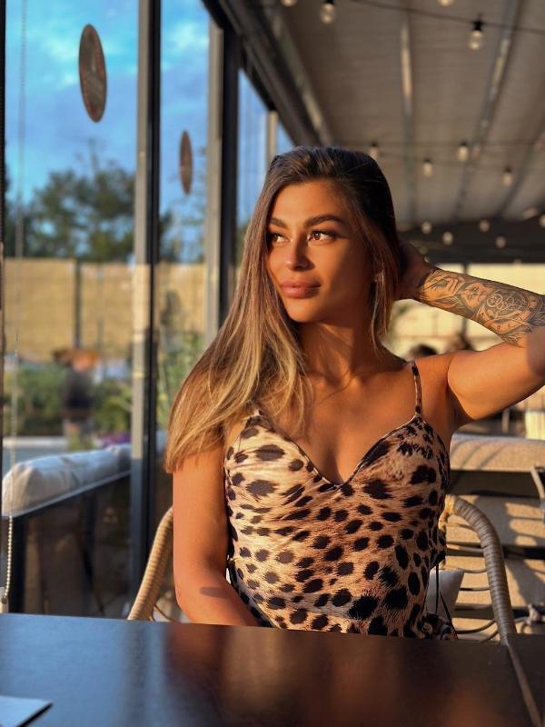 Hey! lovely sexy Escort . Clients adore her simply because of her soft features, scintillating personality and killer looks. Although she is busty but her fats are found on the right places and that m