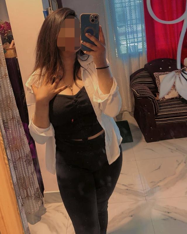 Hii Gentelmen I am Nisha 💫✨⭐.
I am independent call girl from Mumbai 💫
For incall service 2k addvance for confirmation only out call hotel service no addvance
⭐Cam session and real meet Avilable 💫