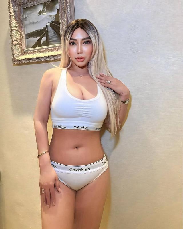 Hi, how are you guys.I’m Lala from Spain Barcelona I’m Asian Spanish new to this site and just landed 🛬 to your beautiful country I’m here to meet and have have a unforgettable experience to you guy’s