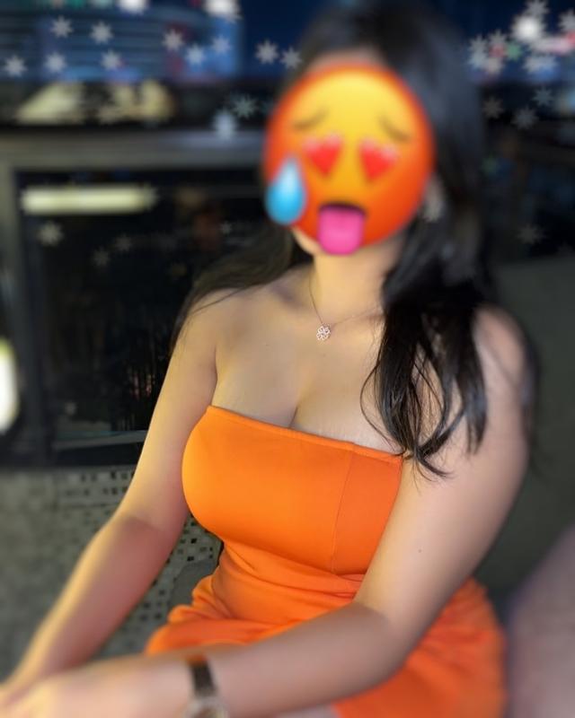 Hi friends, my name is Riya . I am in Chennai personal meetings and looking forward to meeting great people. I am currently staying  in kromalga block 6th City, where the women👩‍💼 are very nice and pe