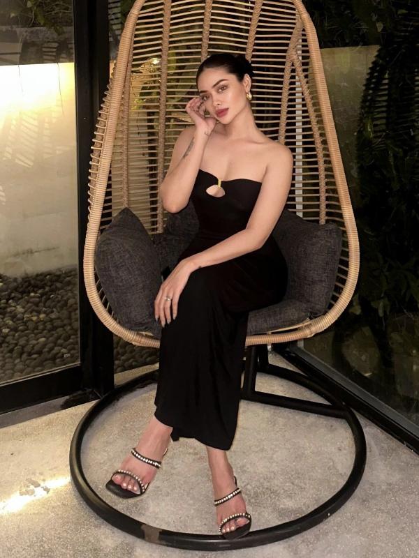 hi its me jasmine the curvy one 💋💋 100% indonesian girl ,  i will give you the most incredible feels that will make you want to come back again, also for a girlfriend experience as well ,with my beaut