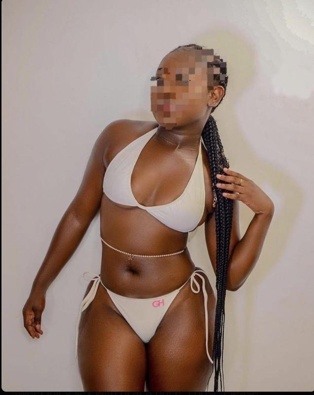 Cim 🤤, squirting 💦and rimming 👅Queen 👑
Iam your perfect choice with a sweet, passionate and fun loving personality and definitely one of the horniest girl in  Chennai..The man who is with me will alwa