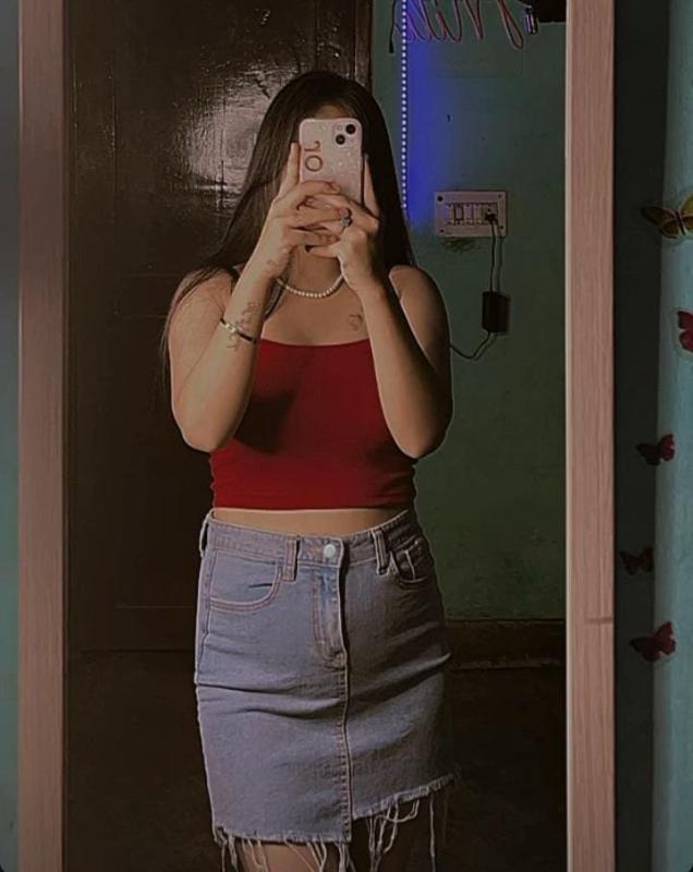 I m Aakriti arora 21 year girl working alone over delhi and no one else is included with me so you can make yourself comfortable before while having conversation through calls hope this creates a good