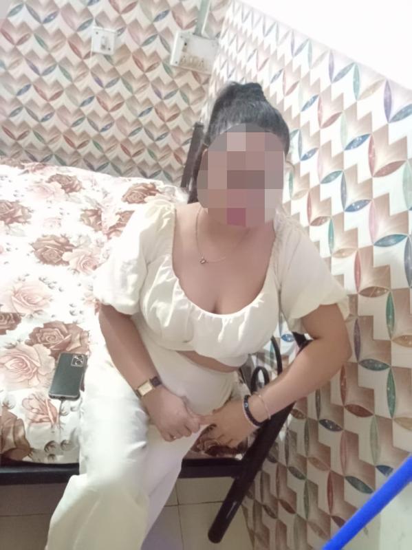 Hii Dear I am anya volkova from russia now in your city ahemdabad for limited time a to z satisfaction service with good behaviour.