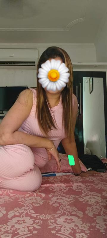 PS: ALL THE SERVICES THAT I HAVE MENTIONED I GENUINELY DO THEM ALL 😉 I'M INDEPENDENT SO IM ALWAYS CLEAR ABOUT MY DO's AND DON'T's SO THAT WE CAN HAVE AN AMAZING TIME TOGETHER 👄 💦
Hi, my name is Amrita