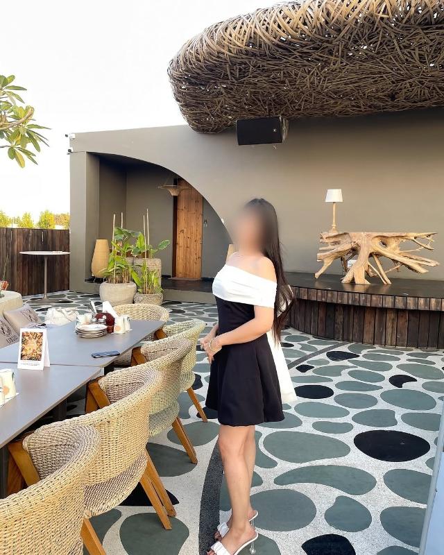 I'm Barsha Dey , a 24-year-old attractive and sexy lady in Kolkata who is eager to meet all of your wants and help you achieve the highest level of satisfaction. I hail from a very orthodox family, th