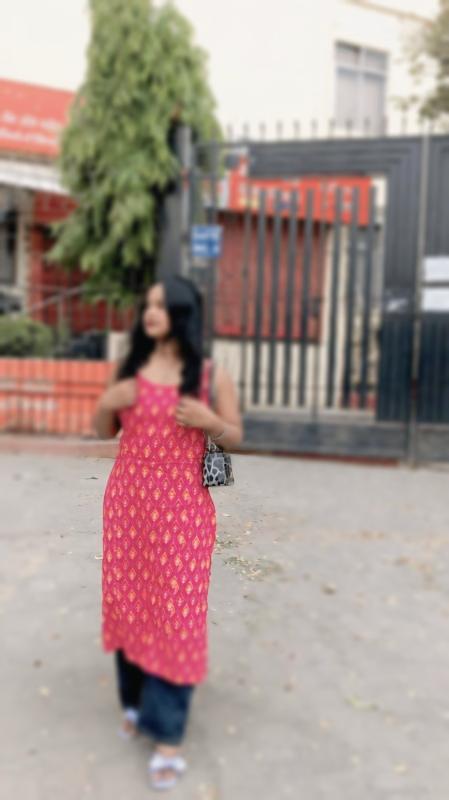 I'm preeti singh Independence girl and a genuine soul all of 20 years old.♥️♥️No Tym Pass m ok with incall..r outcall 
♥️I am very open minded, sweet and very discreet girl. Perfect for any type of pr
