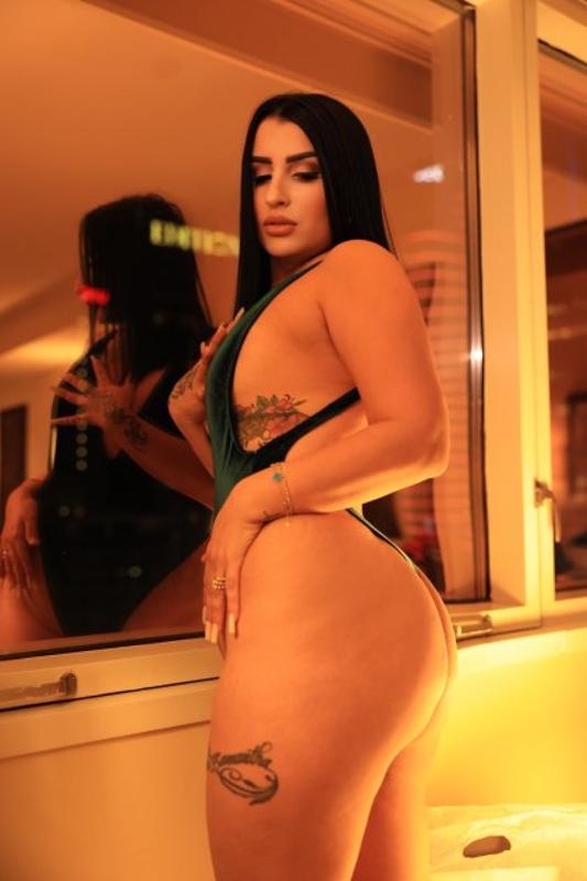 Sexy Cuban Girl
