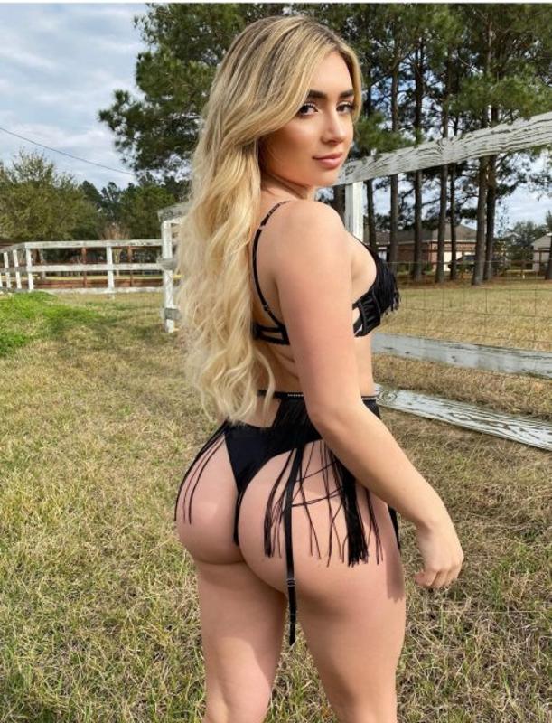 I’m available for incal and outcal services, Dm for FT show 🥰❤️