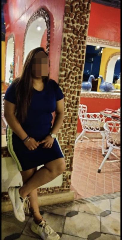 I am Sunita and I am 31
years old but my philosophy says  age is just a number. I can dress up as per your  suggestion so that you can be fully satisfied 
I am a person who loves my work and gives 100