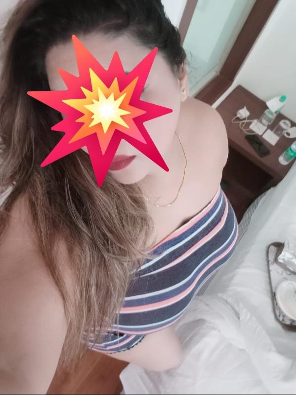 Hi Guys this is Creamy Sapna FROM Amritsar Punjab. I am 29 Years old . I am very hot and bold Girl. I am very white in body and very stylish girl. My nature are good for all person who are accept me f