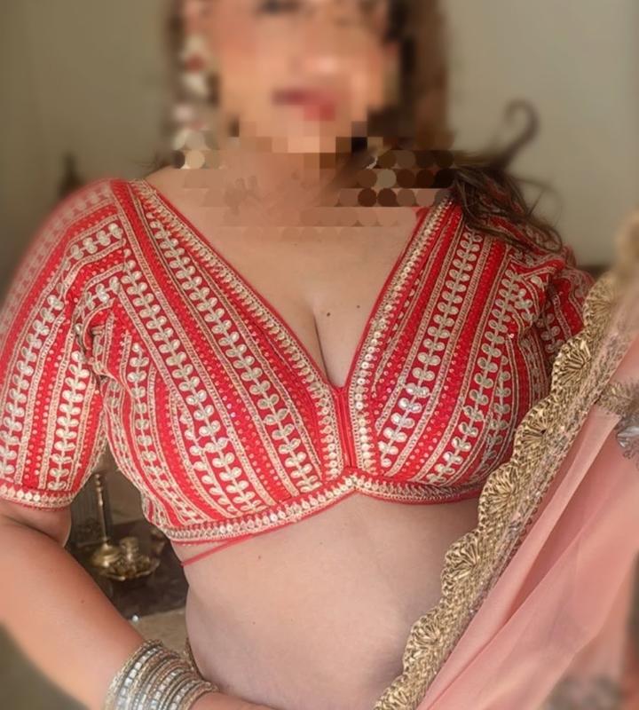 Hello all lovely people
I am in Bhubaneswar
A highly educated working professional
Probably the only and best camgirl available in Bhubaneswar.