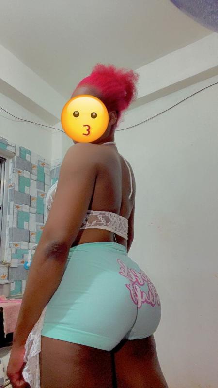 Hi guys, 
It's your babe Amora,
New in New Town, Kolkata.