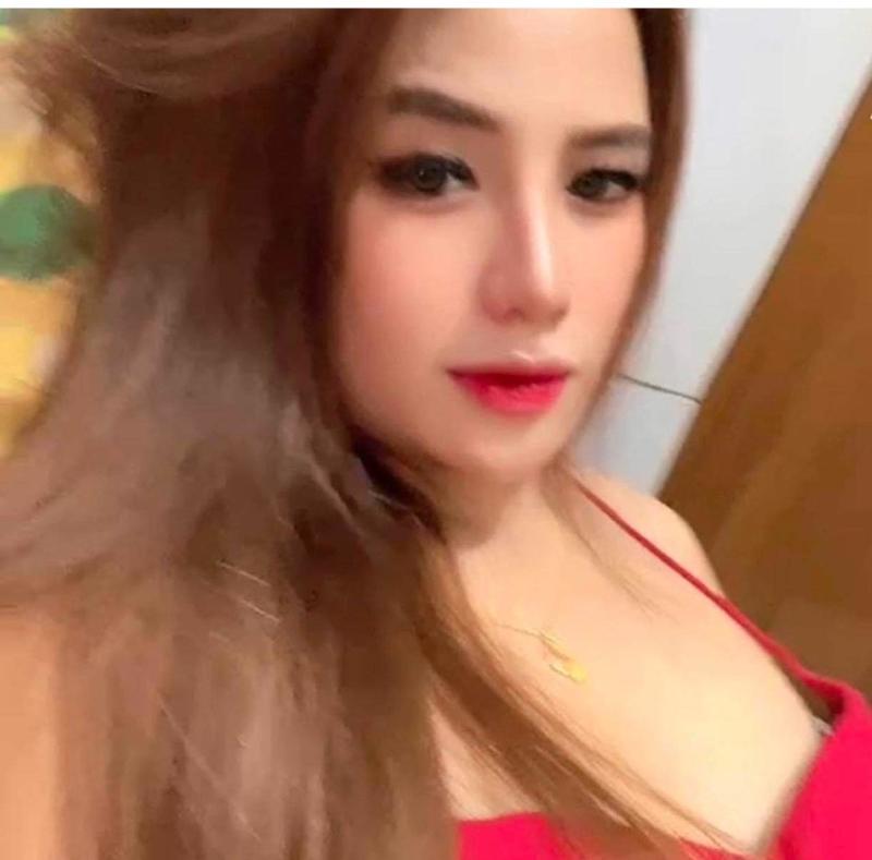 Hi gentlemen 
It's Ruby sexy russian lovely  girl with smooth fair skin beauty . I'm 25 year's old 36 C cup.Looking for something magnificent?  Well I'm here .Let's get wild sex service and your fanta