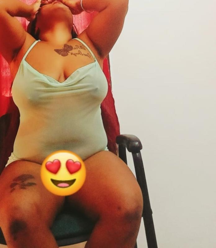 Hello guys,this pritychubby African ebony,Your chocolate delight here.... Welcome to my page ,rather welcome to my hospital 💦🍑😋. i cure all types of fantasy and give destination relaxation and orgasm💦