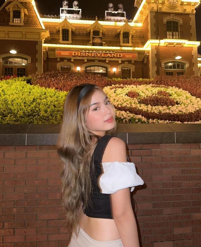 Experience elite pleasure with me - I’ll get you to heaven and back.I'm sure you will get in love with my charming personality and smile. I don't like to rush so be sure every moment spend with me it