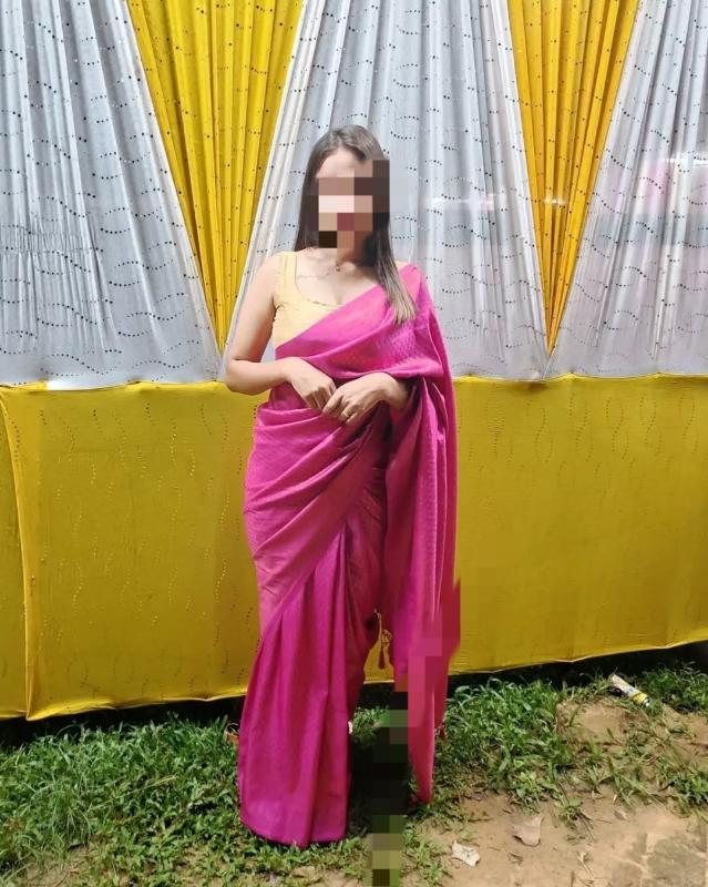 Hi there boys, my name is Neha singh and I am an independent escort. I am an ideal companion for men for men of good taste with curves to die for.