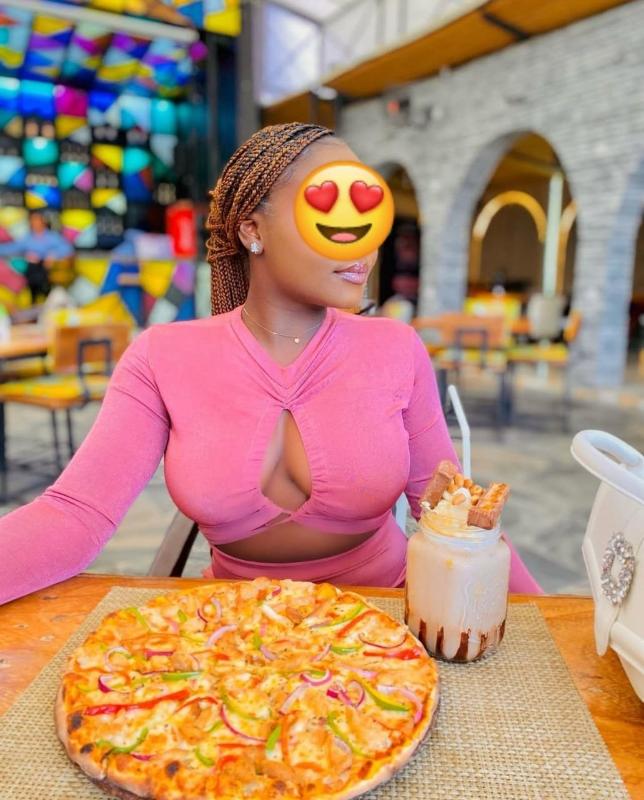 Hi..🥰 Gentleman thanks for going through my profile, myself Sherry, hot juicy African girl just arrived in town👄